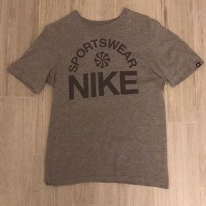 Nike vintage tee